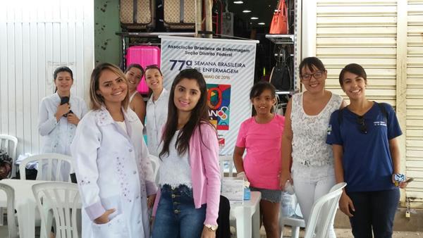 Tenda da Saúde Feira dos Importados - 14/05 Manhã - Diretora Gabriela Jacarandá
